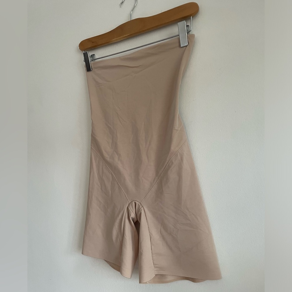 Miraclesuit Beige Shaping Shorts Undergarment Size Medium - Picture 2 of 7